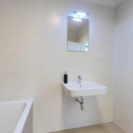 Air-conditioned 2 Apartment, With Terrace, 203 Apartman *