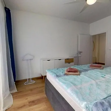 Air-conditioned 2 Apartment, With Terrace, 203 Apartman Csölle