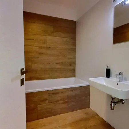 Apartamento Air-conditioned 2 Apartment, With Terrace, 203 Rovinka