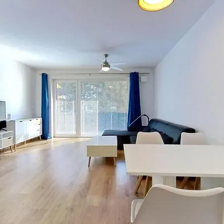 Air-conditioned 2 Apartment, With Terrace, 203 Apartman
